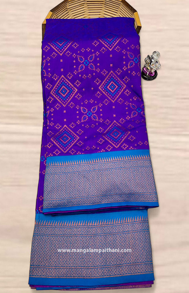 bandhani paithani saree