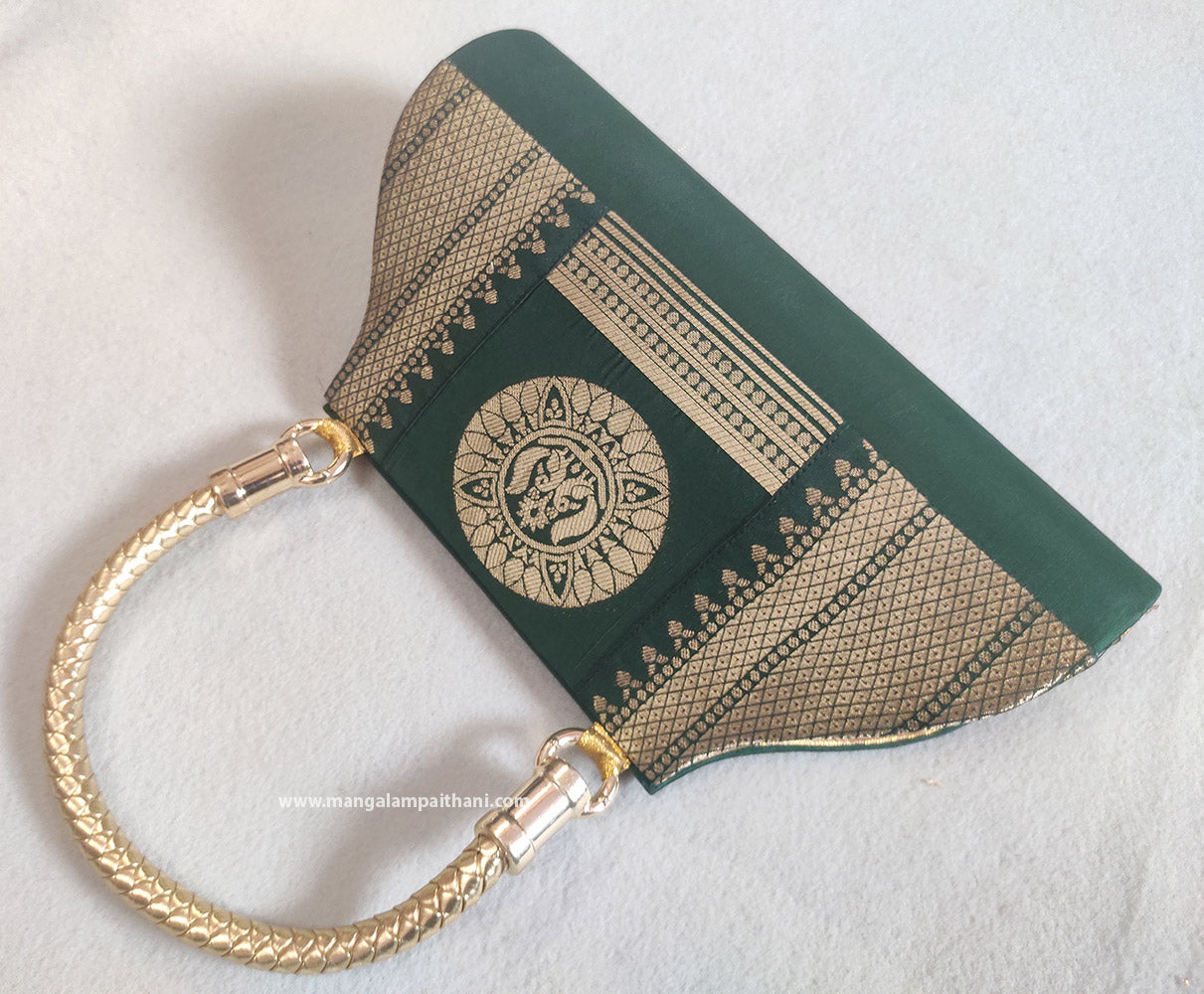 paithani clutch