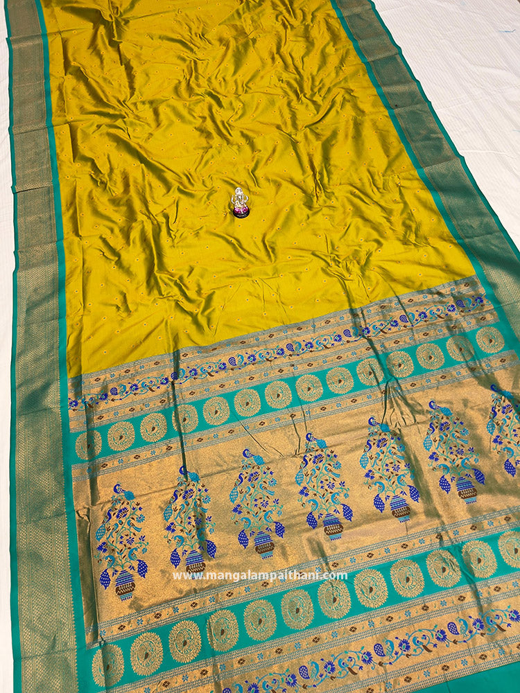 golden paithani saree
