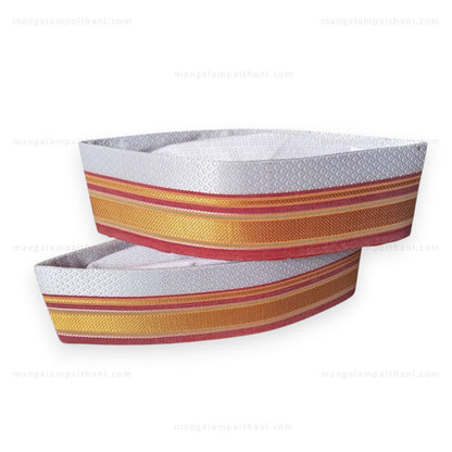 Traditional Khun Topi