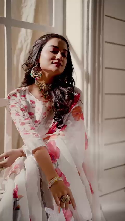 white saree